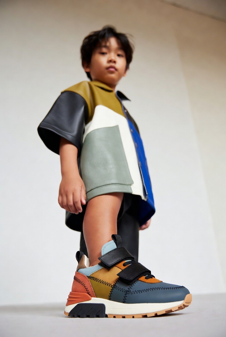 Çocuk sneaker ayakkabı